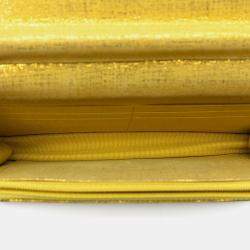 مملوكة مسبقًا Chanel Yellow CC Quilted Metallic Fabric Wallet On Chain