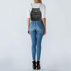 مملوكة مسبقًا حقيبة ظهر شانيل فينتدج دوما جلد أسود مبطن