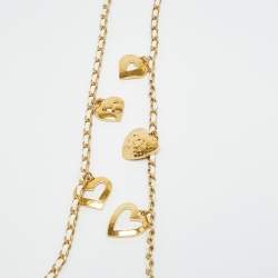 مملوكة مسبقًا حقيبة شانيل ميني كلاسيك جلد شيفرون أحمر لامع بقلاب