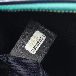 مملوكة مسبقًا حقيبة كتف شانيل ماتالاسي جلد كحلي وردي أخضر