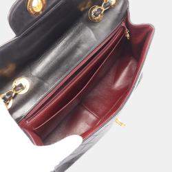 Pre Owned حقائب الكتف شانيل سوداء ميتالاسيه جلد الخروف والضأن 30 رفرف فردي