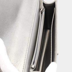 Pre Owned حقيبة كتف شانيل ماتلاس جلد فضي