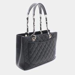 مملوكة مسبقًا حقيبة يد توت شانيل ماتلاسي غراند شوبنق جي اس تي جلد عجل أسود