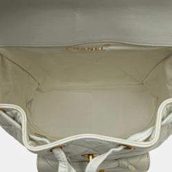مملوكة مسبقًا Chanel Matelasse Coco Mark Chain Backpack In White Lambskin