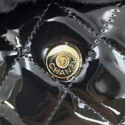 مملوكة مسبقًا Chanel Chain Shoulder Bag Matelasse Coco Mark Mini Enamel Black