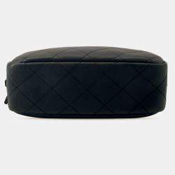 مملوكة مسبقًا Chanel Black CC Quilted  Calfskin Top Handle Bowling Bag