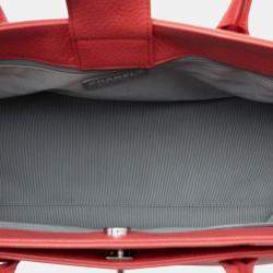 مملوكة مسبقًا حقيبة يد شانيل سيرف تنفيذية جلد عجل وردية متوسطة