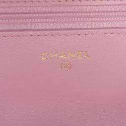 مملوكة مسبقًا Chanel Pink Quilted Lambskin 19 Wallet on Chain