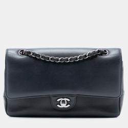 مملوكة مسبقًا Chanel Black Medium Smooth Calfskin Pure Double Flap