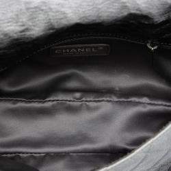 مملوكة مسبقًا حقيبة شانيل صغيرة رمادية سي سي مبطنة فينيل ميلروز متدرج فلاب