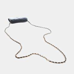 مملوكة مسبقًا حامل بطاقات شانيل كافيار مبطن CC أسود بسلسلة على الكتف