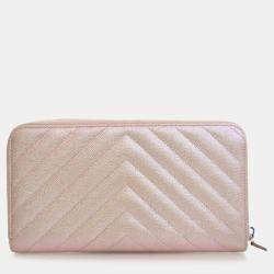 مملوكة مسبقًا Chanel Pink CC Chevron Iridescent Caviar Zip Around Wallet