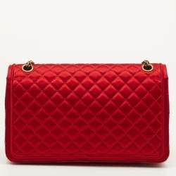 مملوكة مسبقًا Chanel 2.55 Reissue Classic 226 Red Quilted Satin Flap Bag