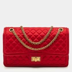 مملوكة مسبقًا Chanel 2.55 Reissue Classic 226 Red Quilted Satin Flap Bag
