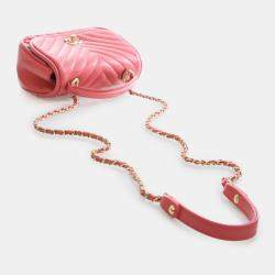 Pre Owned حقيبة شانيل صغيرة وردية شعار CC شيفرون لامبسكين غطاء دائري معكوس