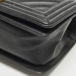 Pre Owned حقيبة شانيل بوي جلد وردي مبطن متوسطة بقلاب