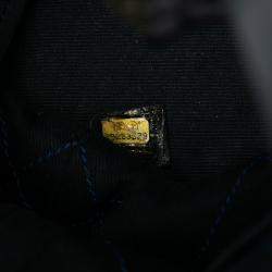 مملوكة مسبقًا حقيبة يد شانيل شوبينج فيفر مبطنة كافيار سوداء زرقاء