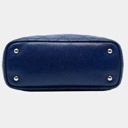 مملوكة مسبقًا حقيبة يد شانيل شوبينج فيفر مبطنة كافيار سوداء زرقاء