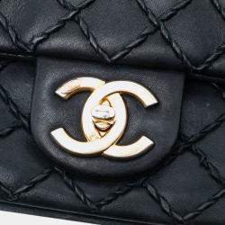 مملوكة مسبقًا Chanel Black Calfskin Ultra Stitch Heart Flap
