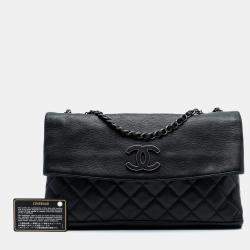 Pre Owned حقائب هامبتونز فلاب مطوية من جلد العجل المبطنة من سي سي