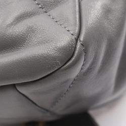 Pre Owned حقيبة كتف شانيل جلد رمادي كبير 19