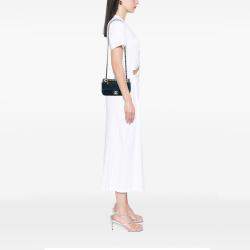 مملوكة مسبقًا حقيبة شانيل ميدالية تشارم صغيرة شيفرون جلد العجل مجعدة زرقاء لرفرف سربيك