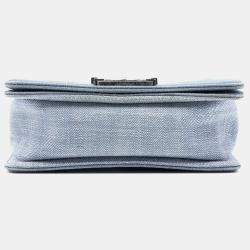 مملوكة مسبقًا Chanel Blue Small Chevron Denim Boy Flap