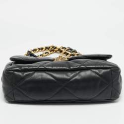 مملوكة مسبقًا Chanel 19 Large Black Quilted Leather Flap Bag