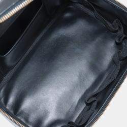 مملوكة مسبقًا Chanel Black CC Caviar Vanity Case