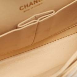 Pre Owned حقيبة شانيل كلاسيك جلد أحمر مبطن لامع متوسطة بقلاب مزدوج