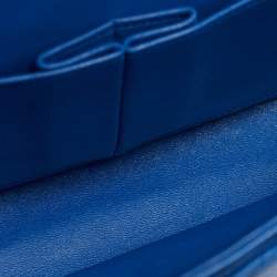 مملوكة مسبقًا Chanel Classic Double Flap Medium Blue Quilted Leather Shoulder Bag
