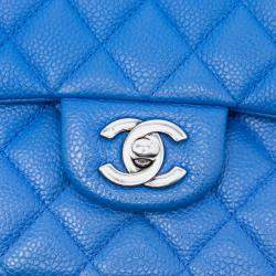 مملوكة مسبقًا Chanel Blue Medium Classic Caviar Double Flap