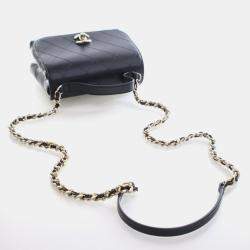 مملوكة مسبقًا Chanel Small Calfskin Double Pocket Top Handle