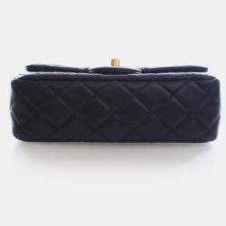 مملوكة مسبقًا حقيبة شانييل رفرف لؤلؤة مستطيلة صغيرة جلد الخروف