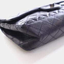 Pre Owned حقيبة شانيل كرمبلد جلد العجل ريإيشو 2.55 بقلاب 225