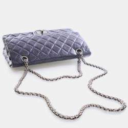 Pre Owned حقيبة شانيل كرمبلد جلد العجل ريإيشو 2.55 بقلاب 225