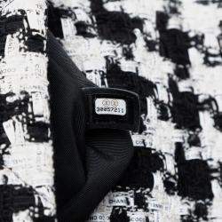 Pre Owned حقيبة شانيل تويد شارول 19 كبيرة بنقشة سن الكلب بالأبيض والأسود