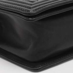 Pre Owned حقيبة شانيل بوي جلد أزرق مبطن متوسطة بقلاب