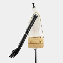 Pre Owned حقيبة كتف شانيل قفل سي سي مزدوج شامبون سحر جلد حمل مربعات بيج صغير