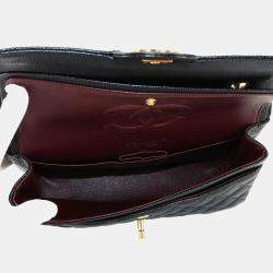 Pre Owned حقيبة شانيل كلاسيك صغيرة ذات قلاب مزدوج جلد كافيار سوداء بسلسلة على الكتف