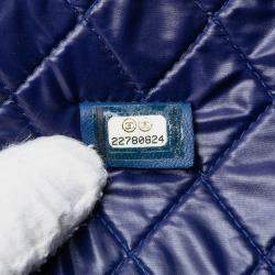 مملوكة مسبقًا Chanel Blue CC Bi Quilted Lambskin O Case Clutch