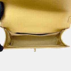 مملوكة مسبقًا حقيبة كتف بسلسلة شانيل بوي جلد منقوش بشعار "كوكو"