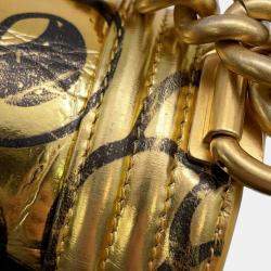 مملوكة مسبقًا حقيبة كتف بسلسلة شانيل بوي جلد منقوش بشعار "كوكو"