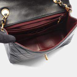 مملوكة مسبقًا Chanel Mini Matelasse 20 Shoulder Bag Lambskin Leather Black