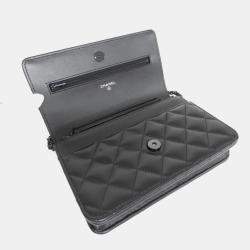 مملوكة مسبقًا Chanel Timeless Classic Line Wallet Chain