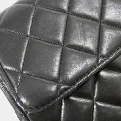 مملوكة مسبقًا Chanel Leather Black Shoulder Bag