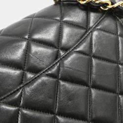 مملوكة مسبقًا Chanel Leather Black Shoulder Bag