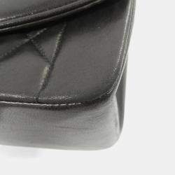 مملوكة مسبقًا حقيبة كتف شانيل جلد أسود