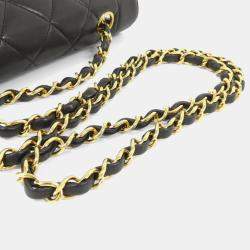 مملوكة مسبقًا حقيبة كتف شانيل جلد أسود