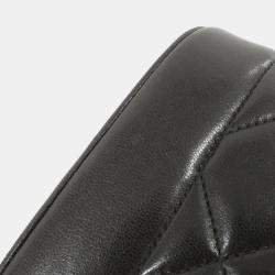 مملوكة مسبقًا حقيبة كتف شانيل جلد أسود